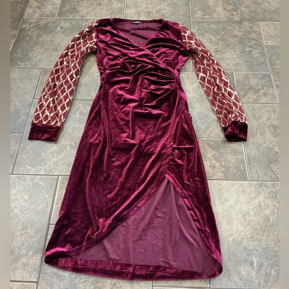 Velvet Wrap-Front Long Sleeve Dress in Burgundy